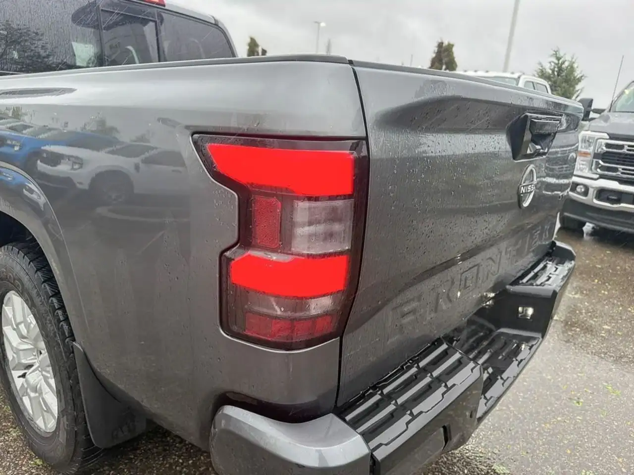 Nissan Frontier снимка Nissan Frontier
