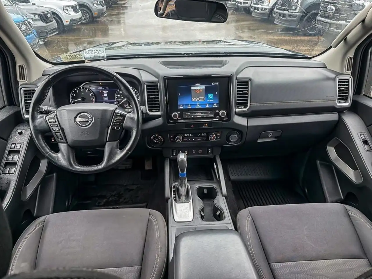 Nissan Frontier снимка Nissan Frontier