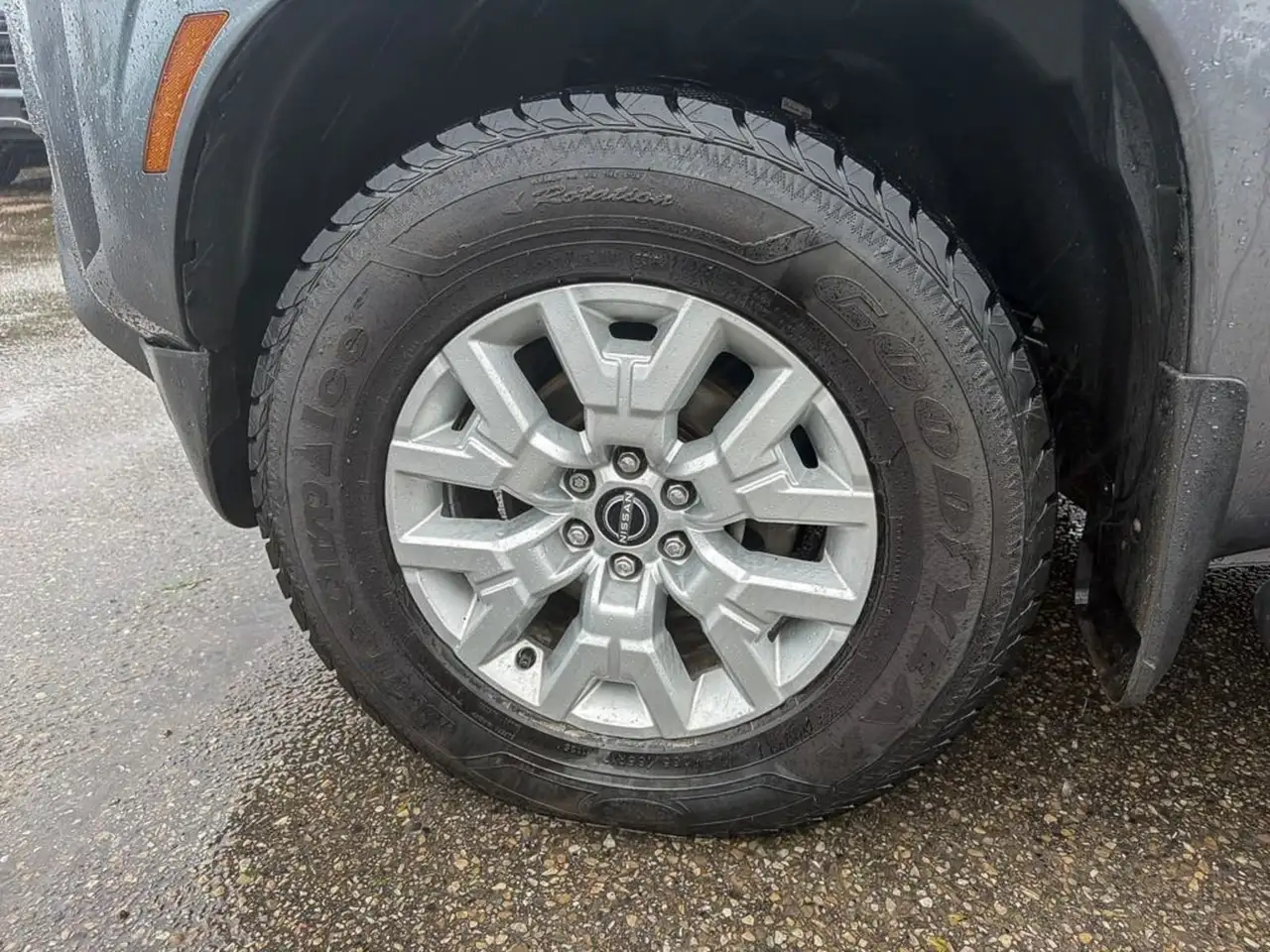 Nissan Frontier снимка Nissan Frontier