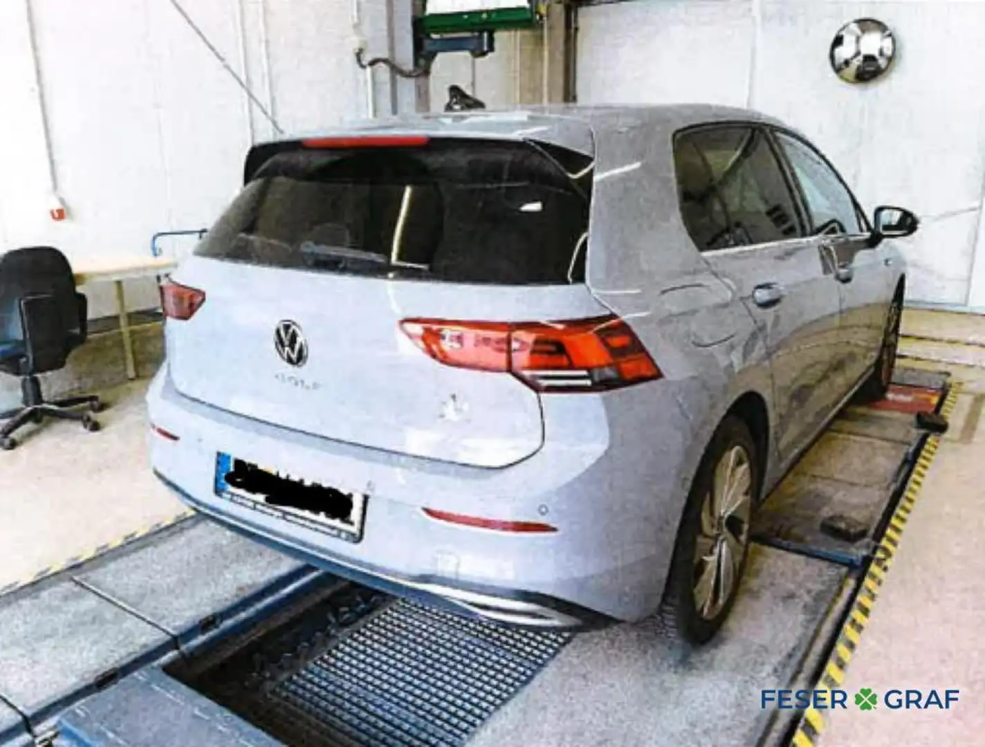 Volkswagen Golf VIII 1.5 TSI Style LED/Sitzhzg./AHK/Navi Grau - 2