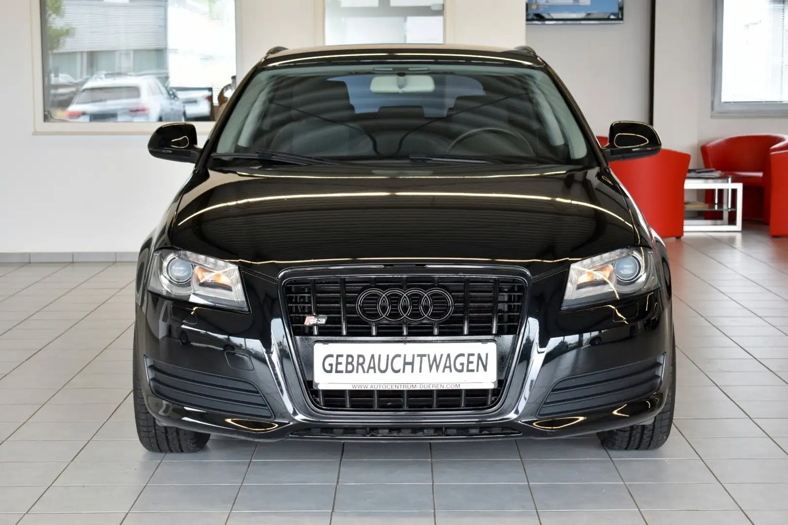 Audi A3 Sportback 1.6 Attraction XENON/PDC/KLIMAAUT. Schwarz - 2