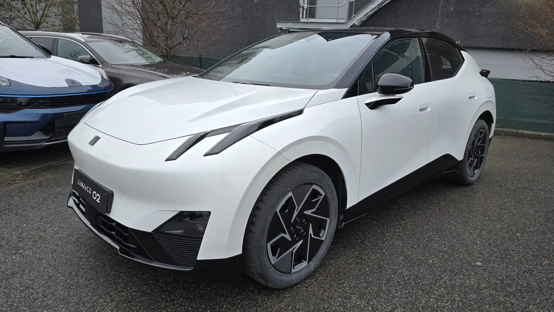 Lynk & Co 02 66 kWh Core - Stock Actie Weiß - 1