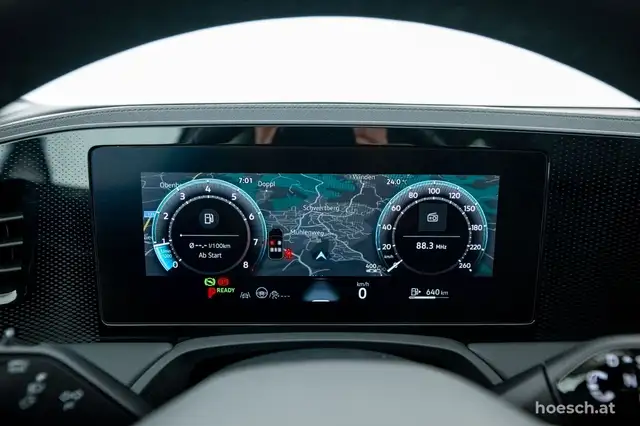 Volkswagen Passat view 11