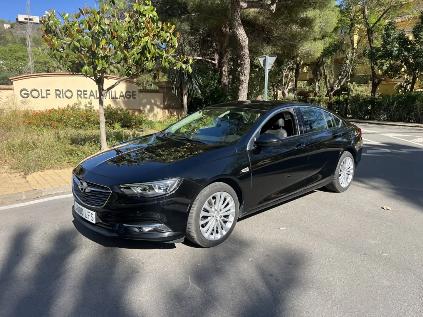 Opel Insignia 1.5 T XFT S&S Ultimate Aut. 165 Negro - 1