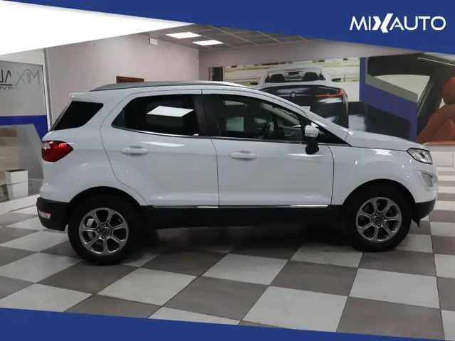 Ford Ecosport view 3