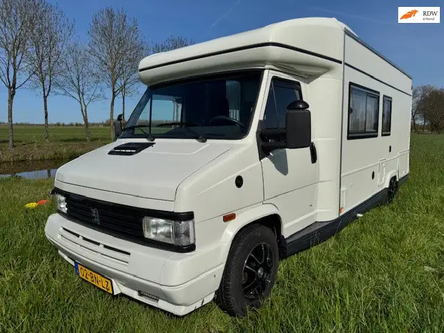 Peugeot J5 J-5/J-9 Bustner Peugeot 2.5 TD (stuurbekrachtiging