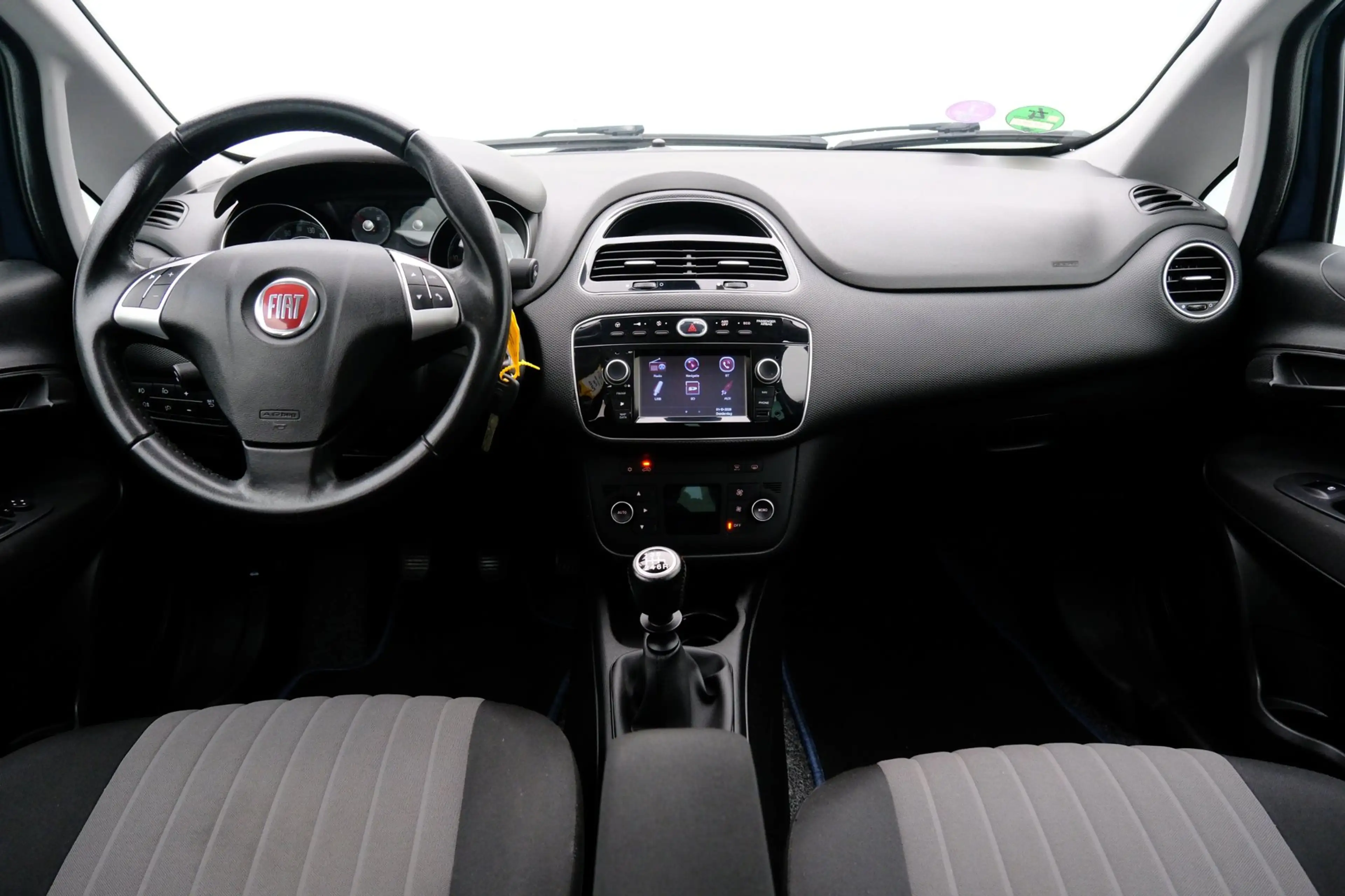 Fiat Punto Evo 0.9 TwinAir Sempre 5-drs Clima|LMV|Cruise — photo 5