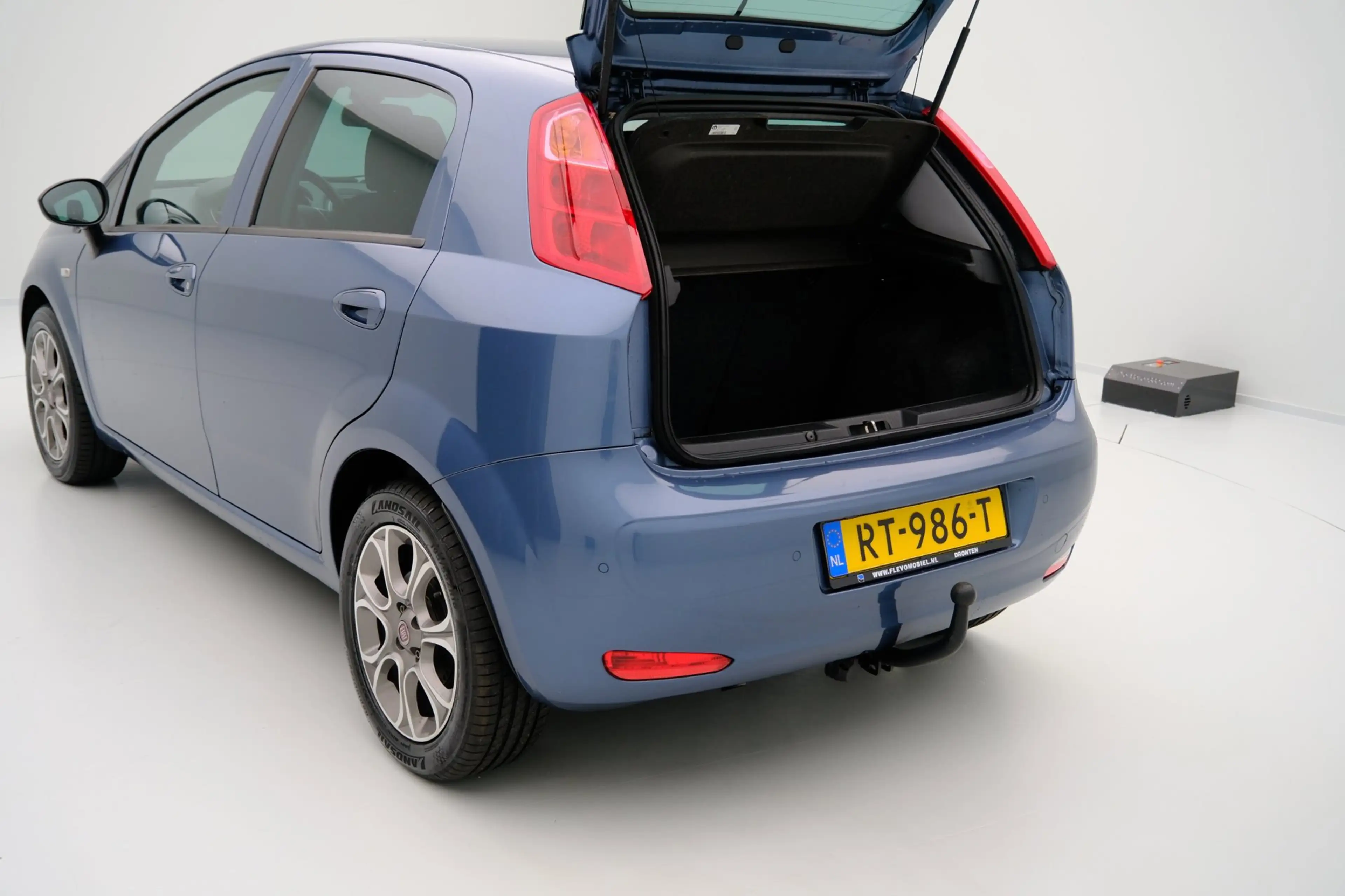 Fiat Punto Evo 0.9 TwinAir Sempre 5-drs Clima|LMV|Cruise — photo 10