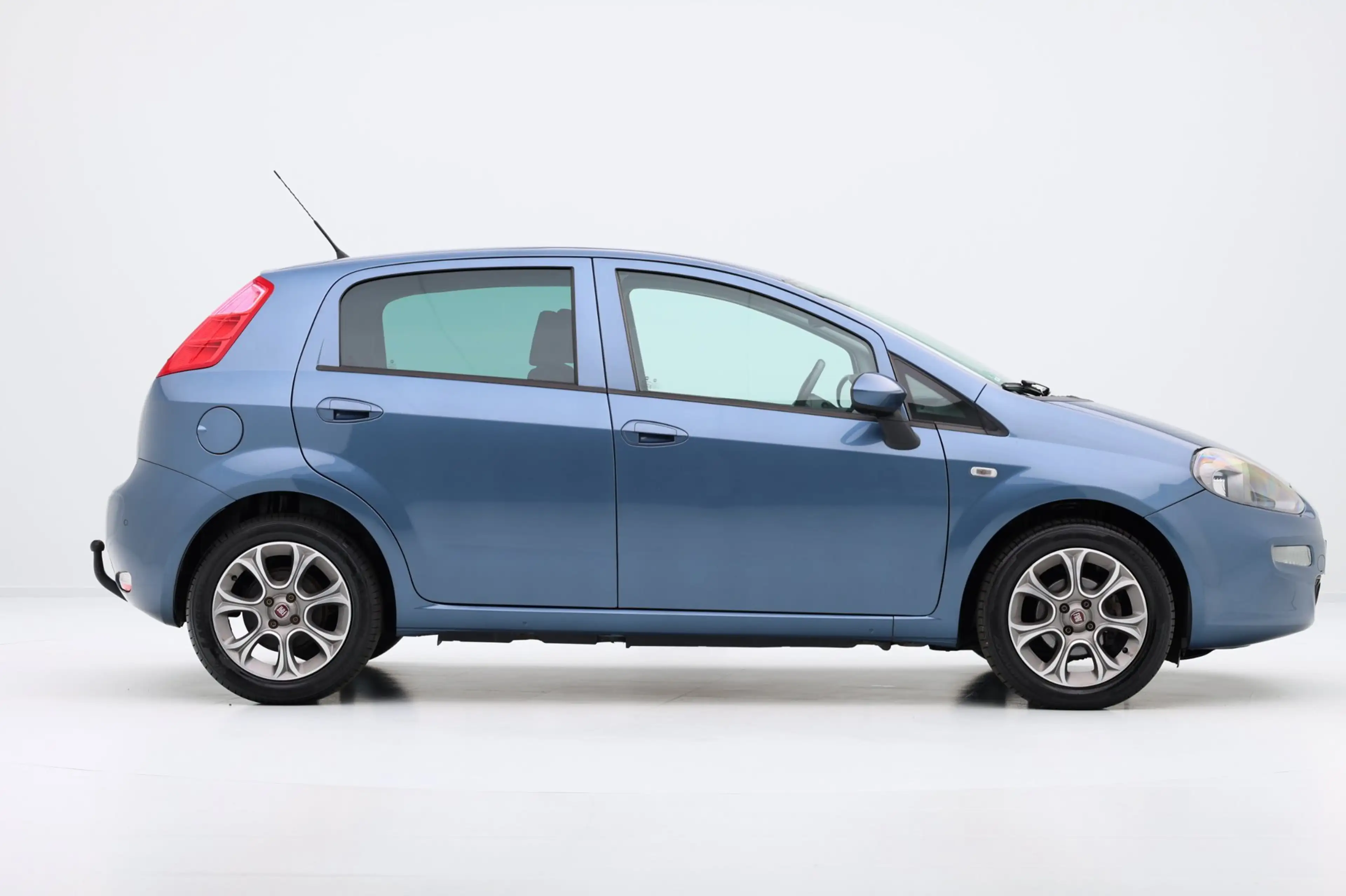 Fiat Punto Evo 0.9 TwinAir Sempre 5-drs Clima|LMV|Cruise — photo 28