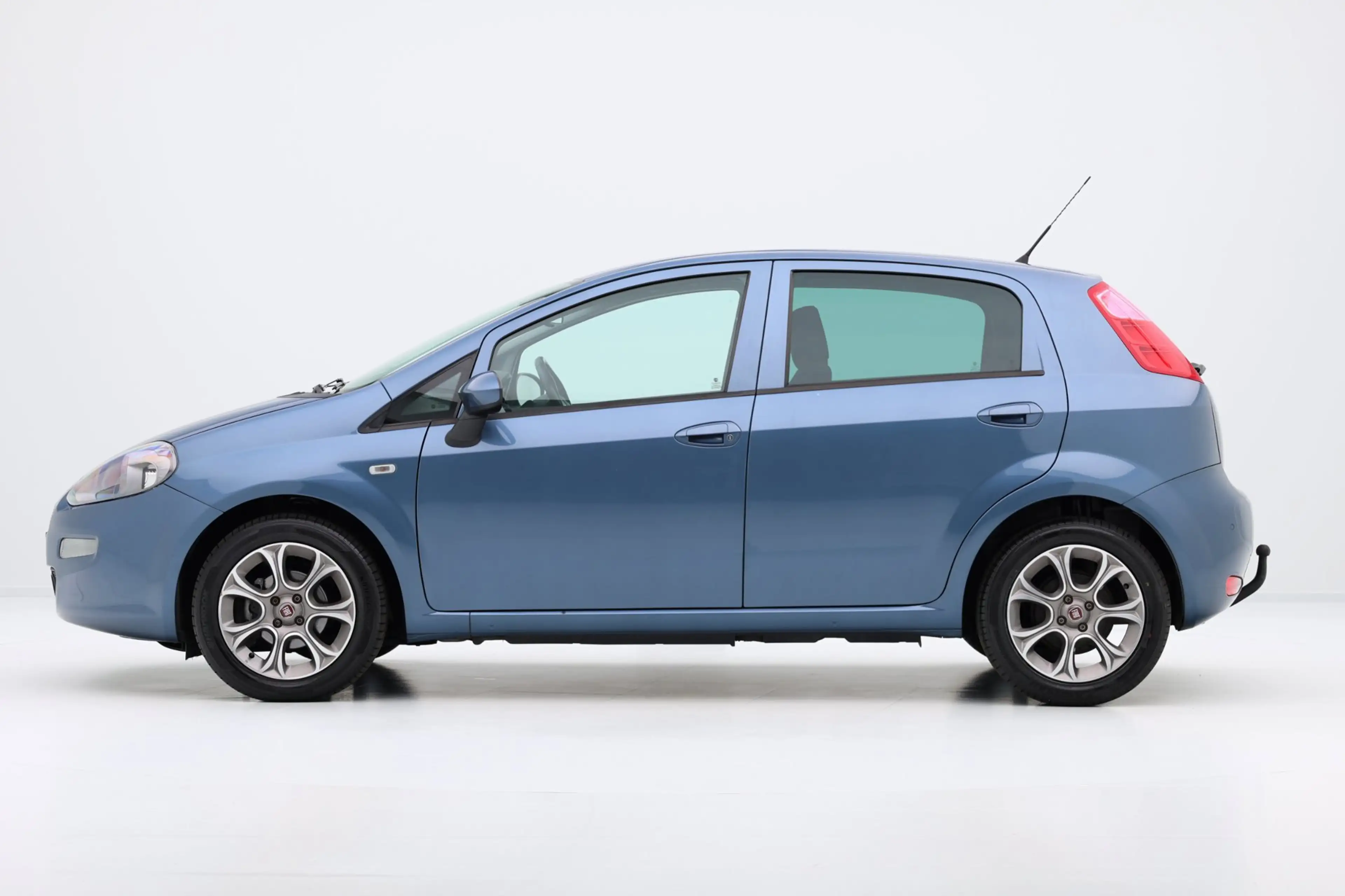 Fiat Punto Evo 0.9 TwinAir Sempre 5-drs Clima|LMV|Cruise — photo 27