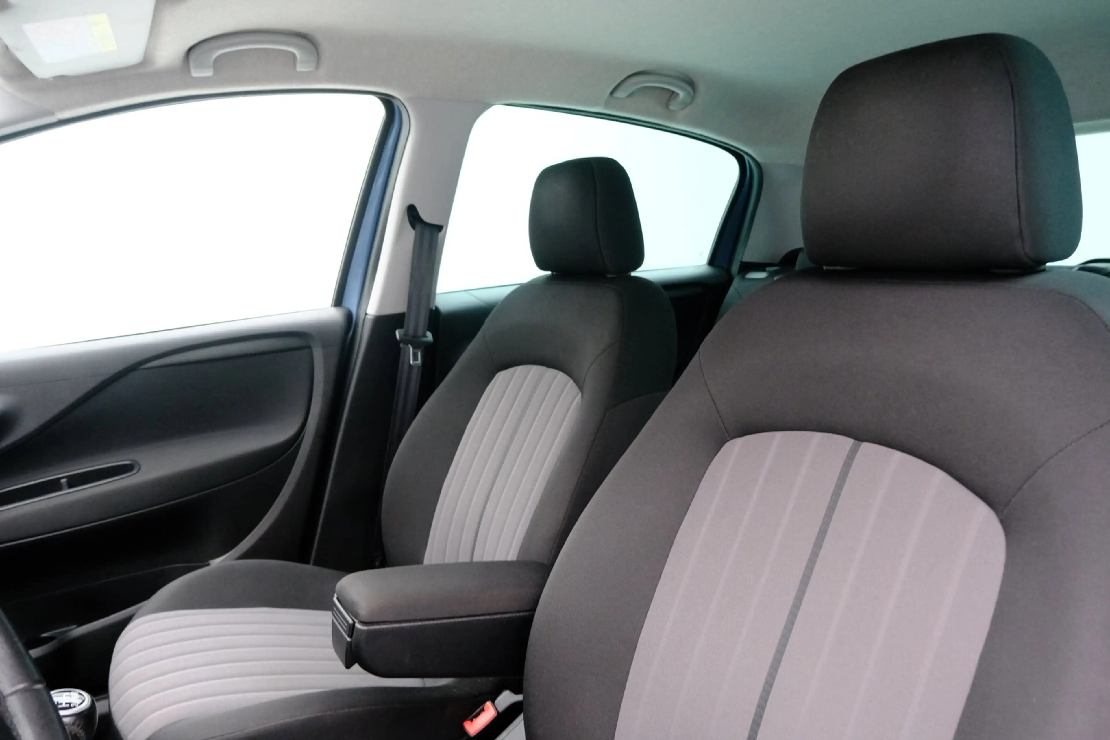 Fiat Punto Evo 0.9 TwinAir Sempre 5-drs Clima|LMV|Cruise — photo 25