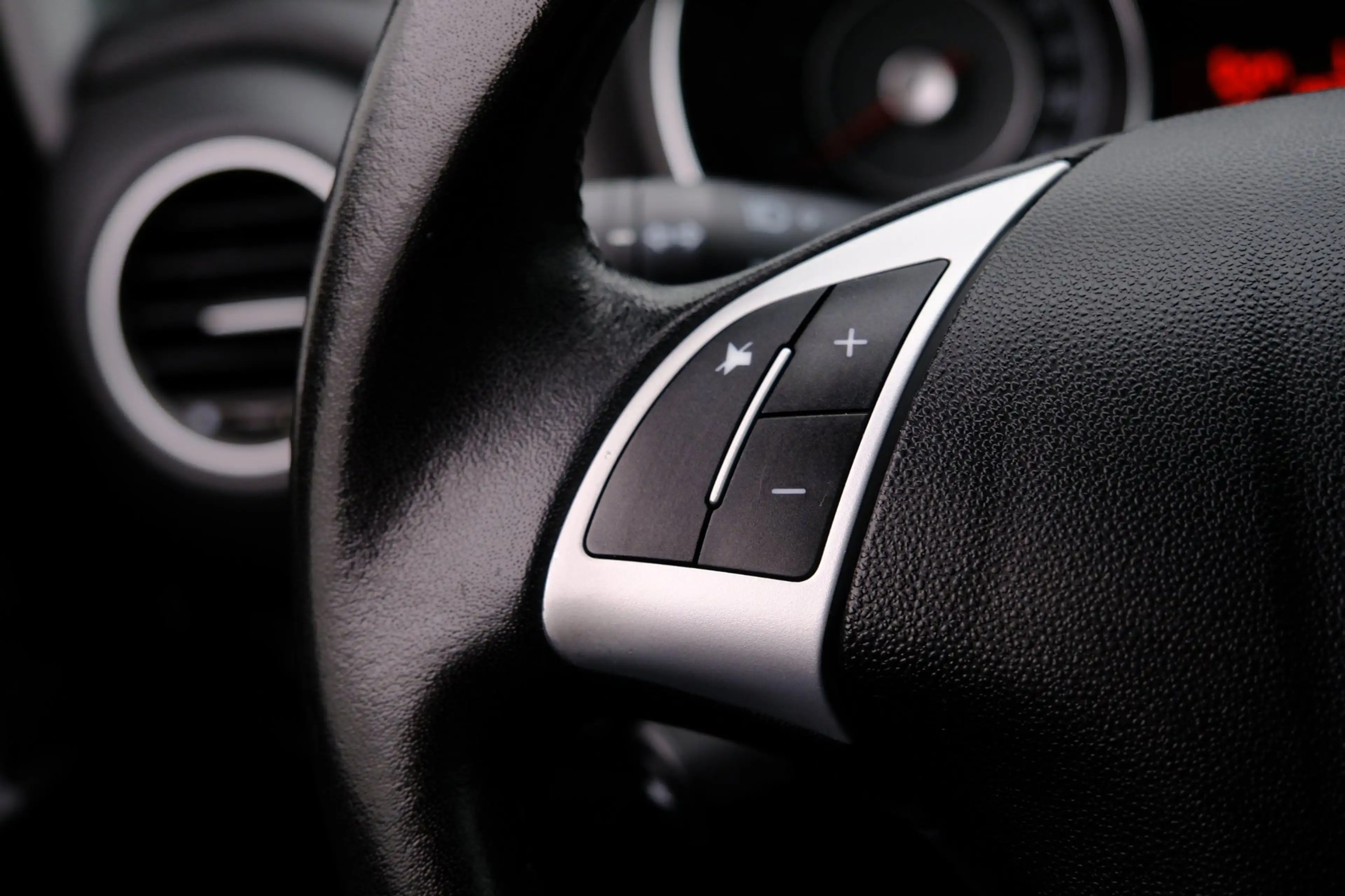 Fiat Punto Evo 0.9 TwinAir Sempre 5-drs Clima|LMV|Cruise — photo 23