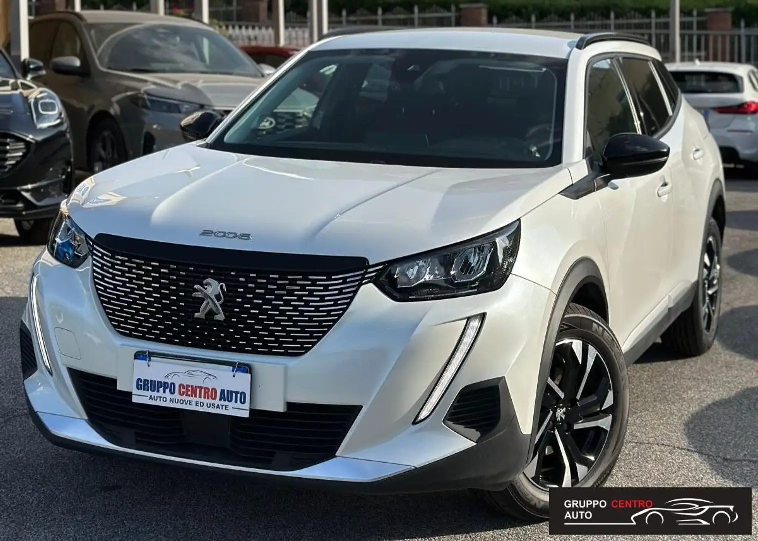 Peugeot 2008 BlueHDi 110 S&S Allure Pack Bianco - 1