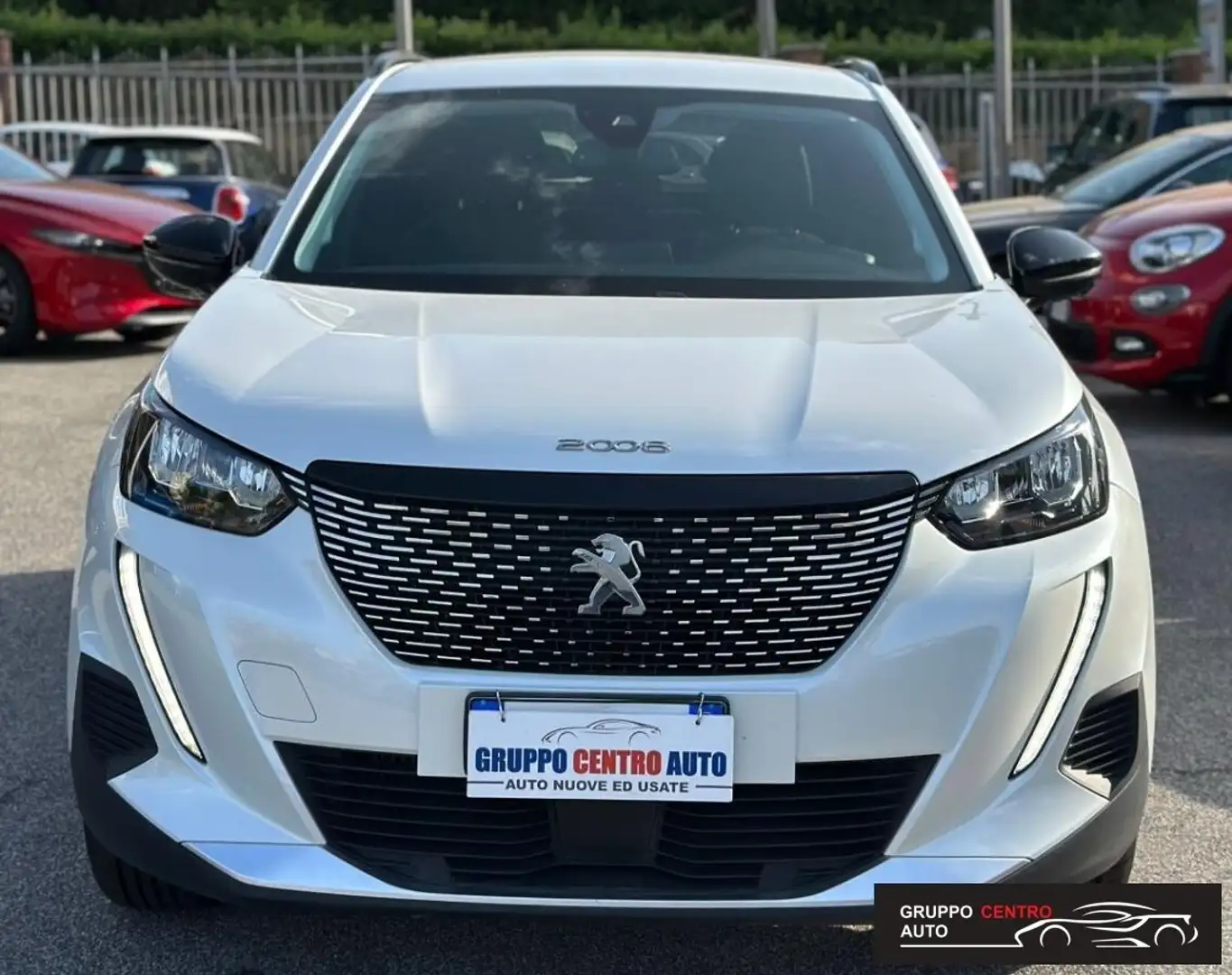 Peugeot 2008 BlueHDi 110 S&S Allure Pack Bianco - 2