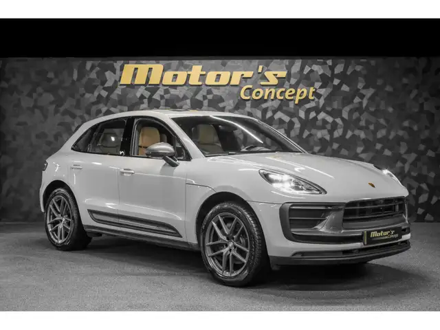 Porsche Macan view 6