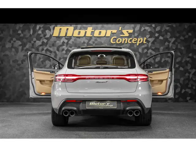 Porsche Macan view 5