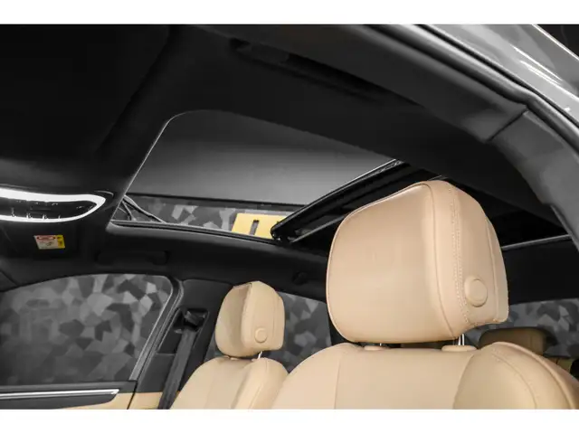 Porsche Macan view 12