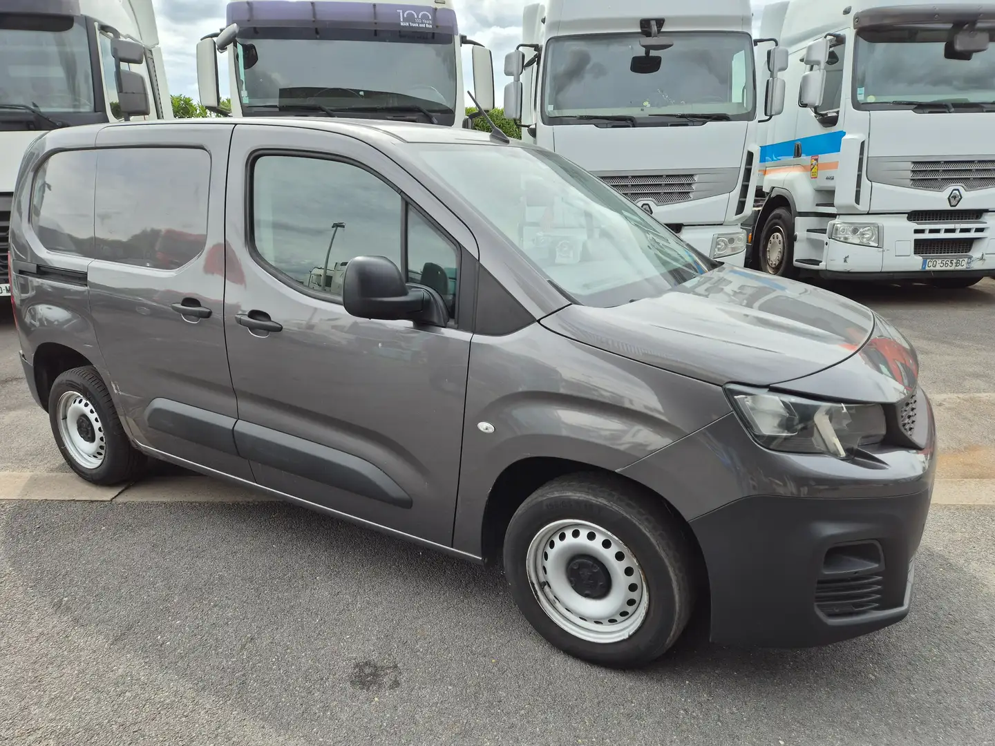 Peugeot Partner 16BDI/100PK - AIRCO, PDC V/A+CAM, NAVI, TREKHAAK Gris - 1