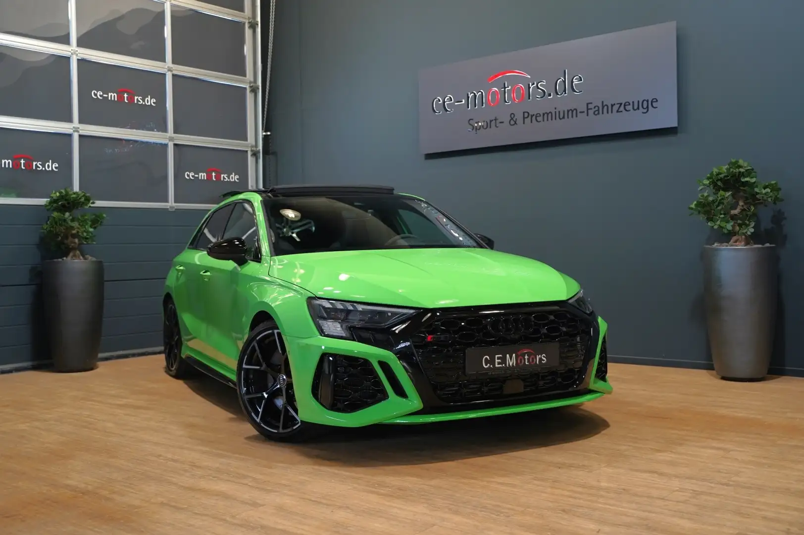Audi RS3 RS 3 Sportback 280 km/h*Pano*HeadUp*Matrix*ACC Verde - 1