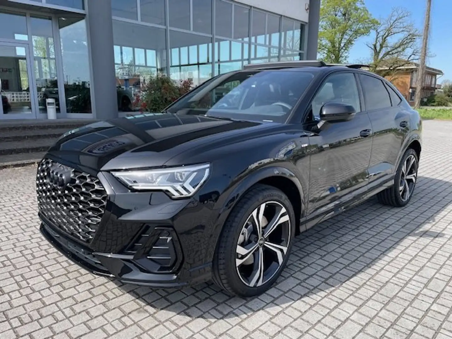 Audi Q3 SPB Sportback 40 TFSI quattro S tronic S Line 20 Noir - 2