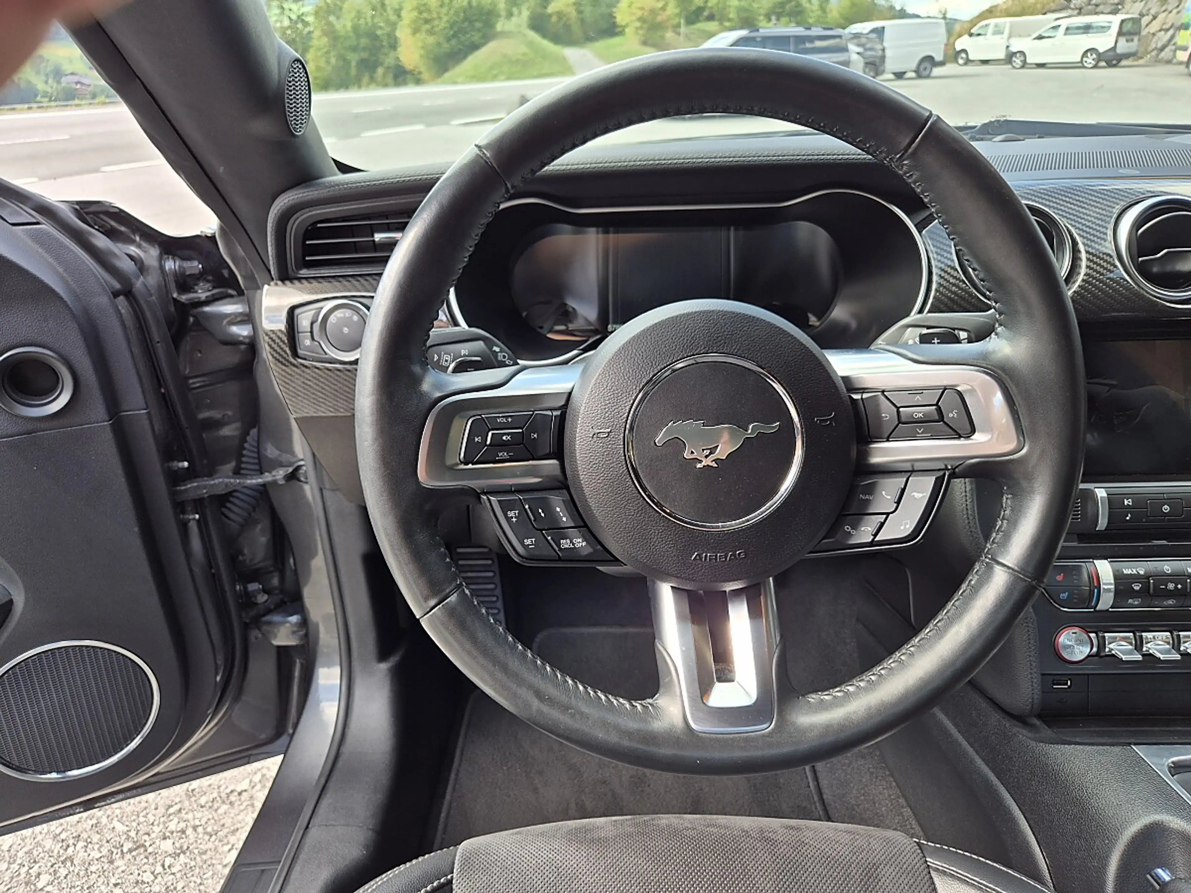 Ford Mustang 5.0 Ti-VCT V8 GT — photo 13
