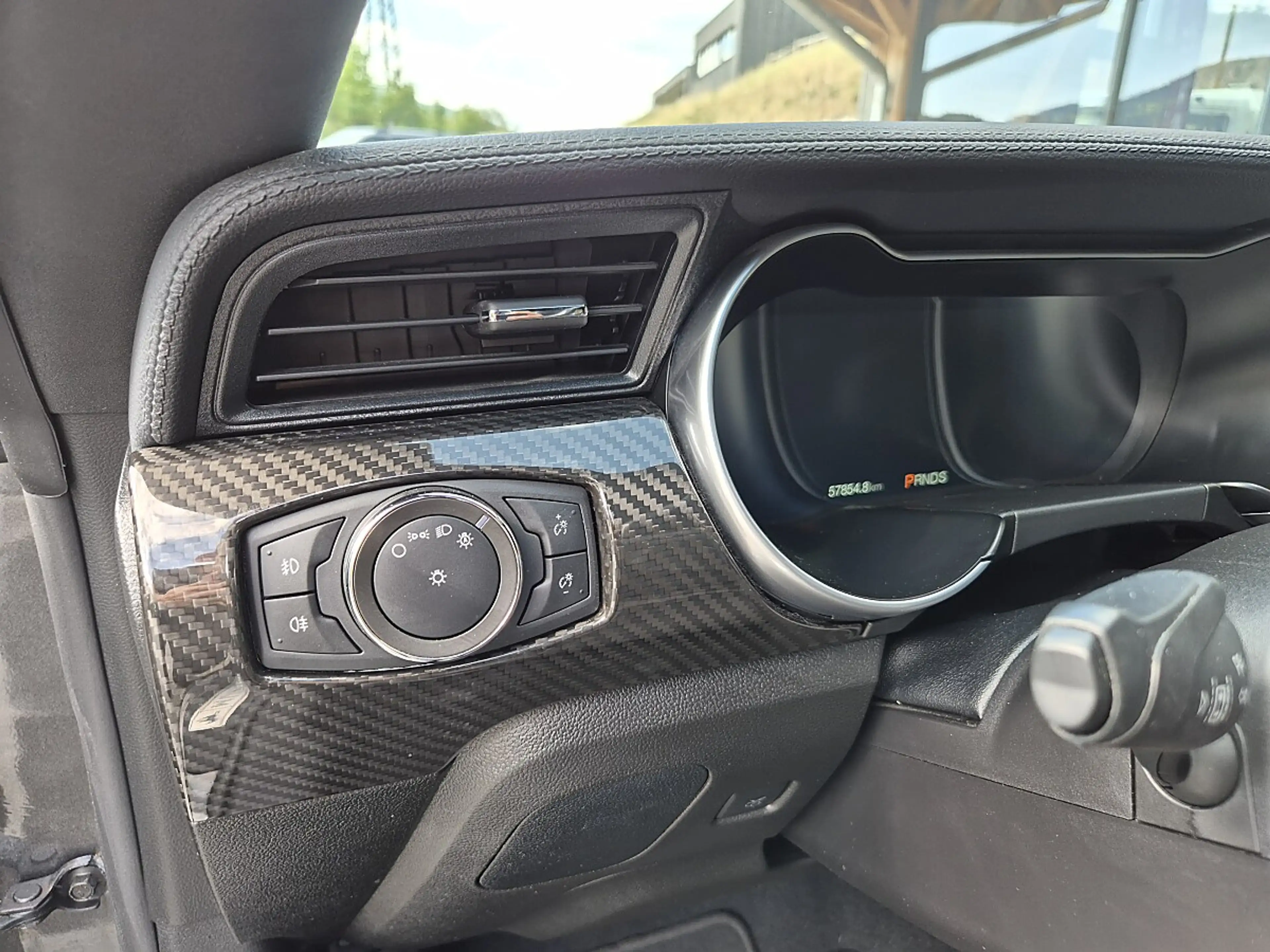 Ford Mustang 5.0 Ti-VCT V8 GT — photo 12