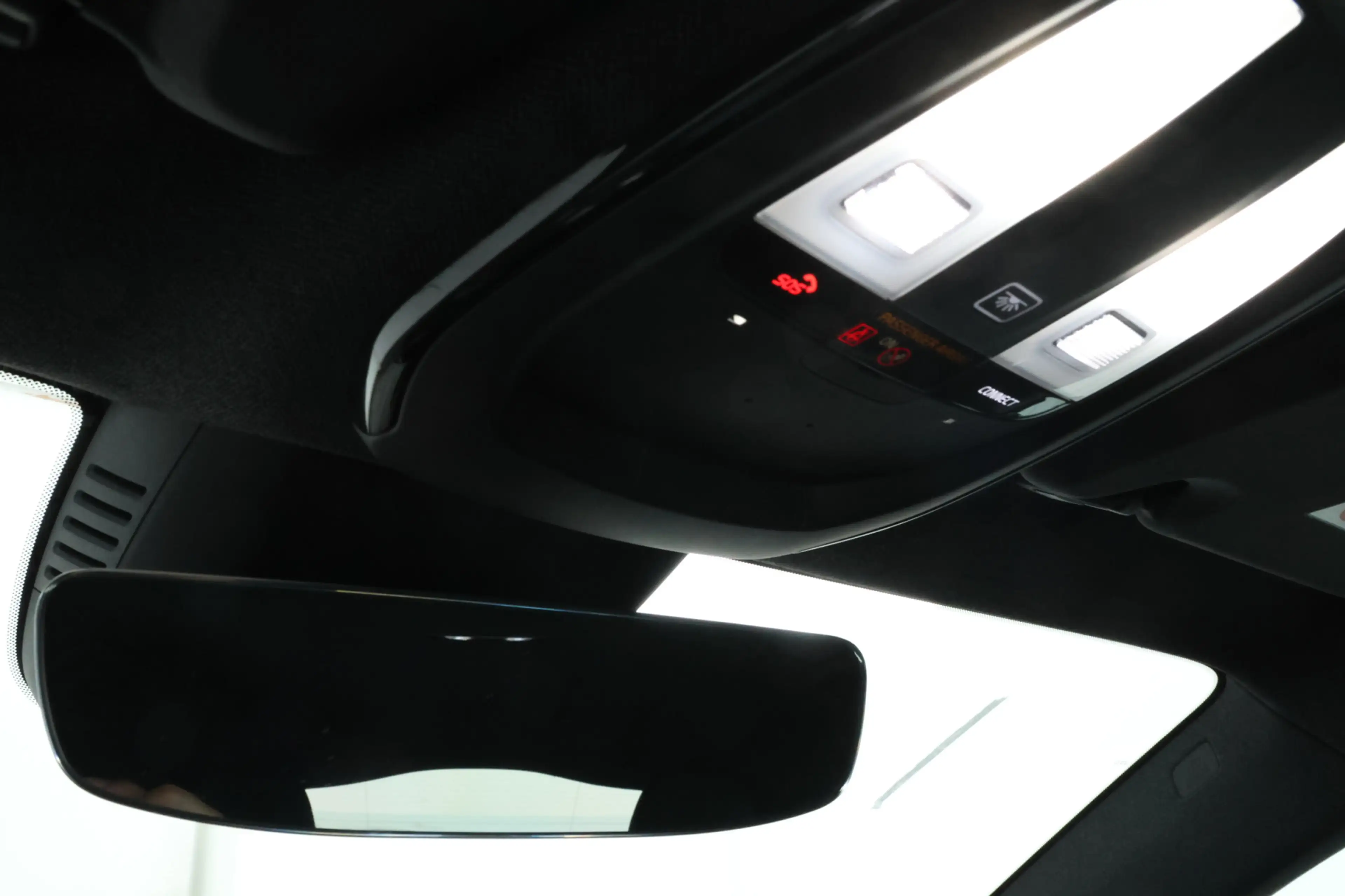 Polestar 2 Standard Range Single Motor 63kWh Digital Dash, Ad — photo 27