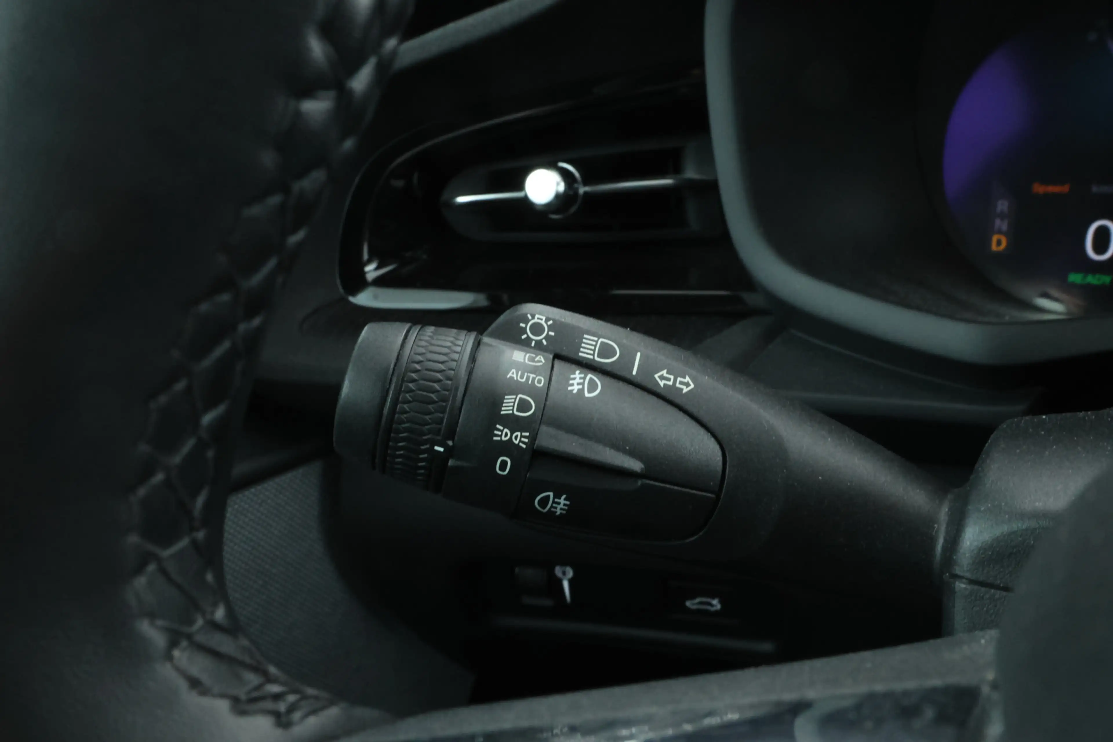 Polestar 2 Standard Range Single Motor 63kWh Digital Dash, Ad — photo 15