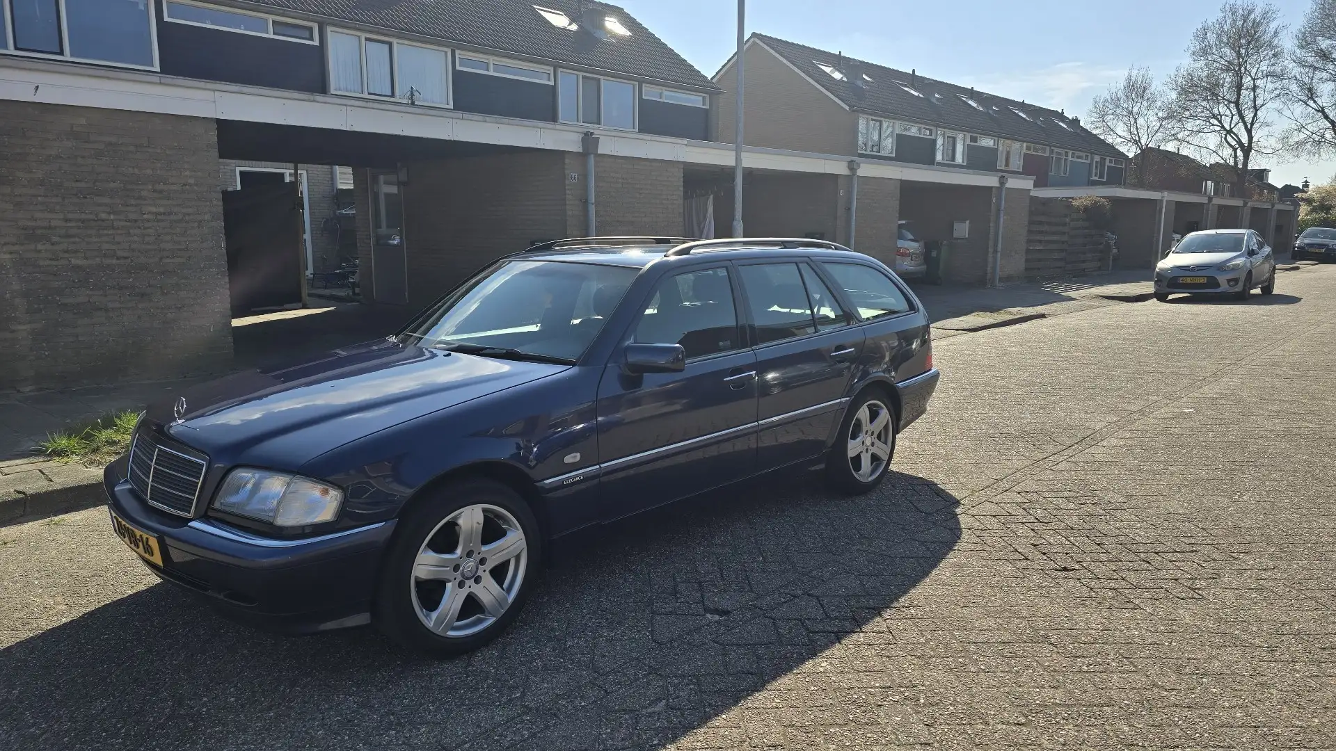 Mercedes-Benz C 200 Sport Blauw - 1