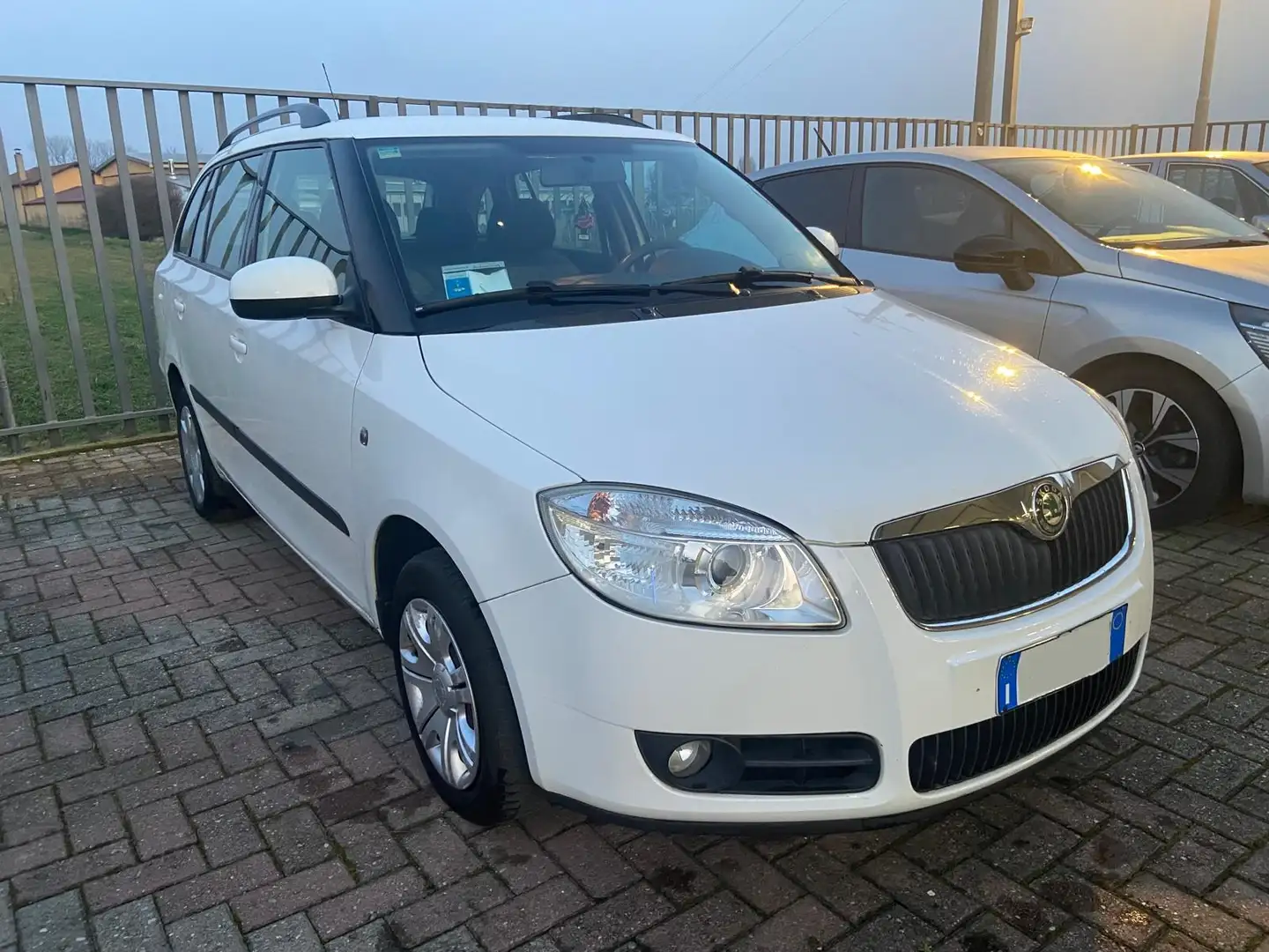 Skoda Fabia 1.4 tdi 70cv  *OK NEOPATENTATI* Weiß - 2