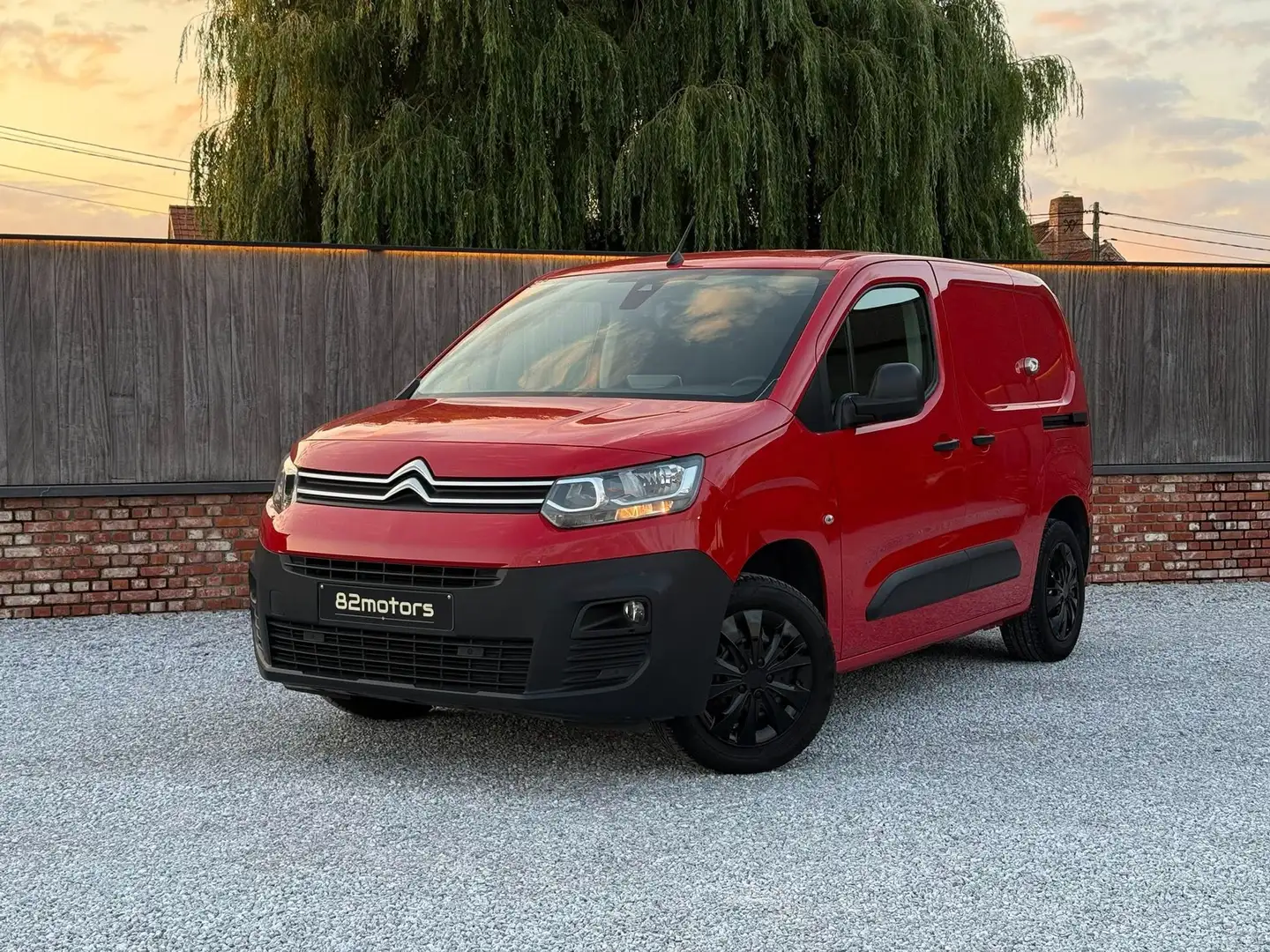 Citroen Berlingo /1.2i/130pk/automaat/camera/carplay/cruise/3-zit Rosso - 1