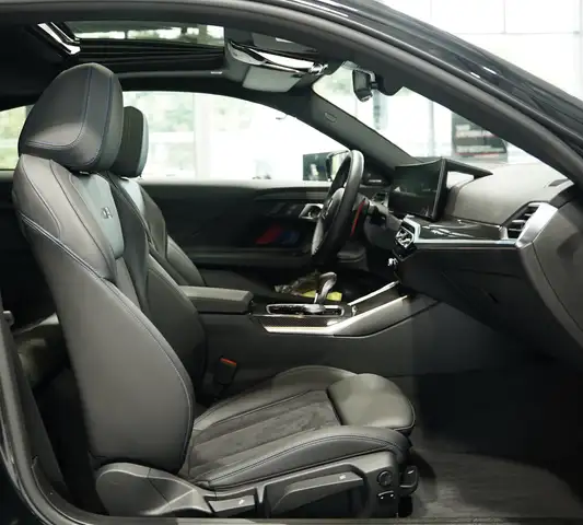 BMW M2 view 13