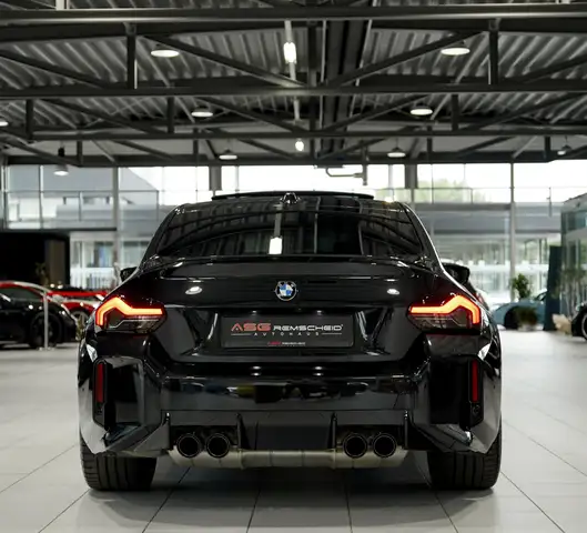BMW M2 view 8