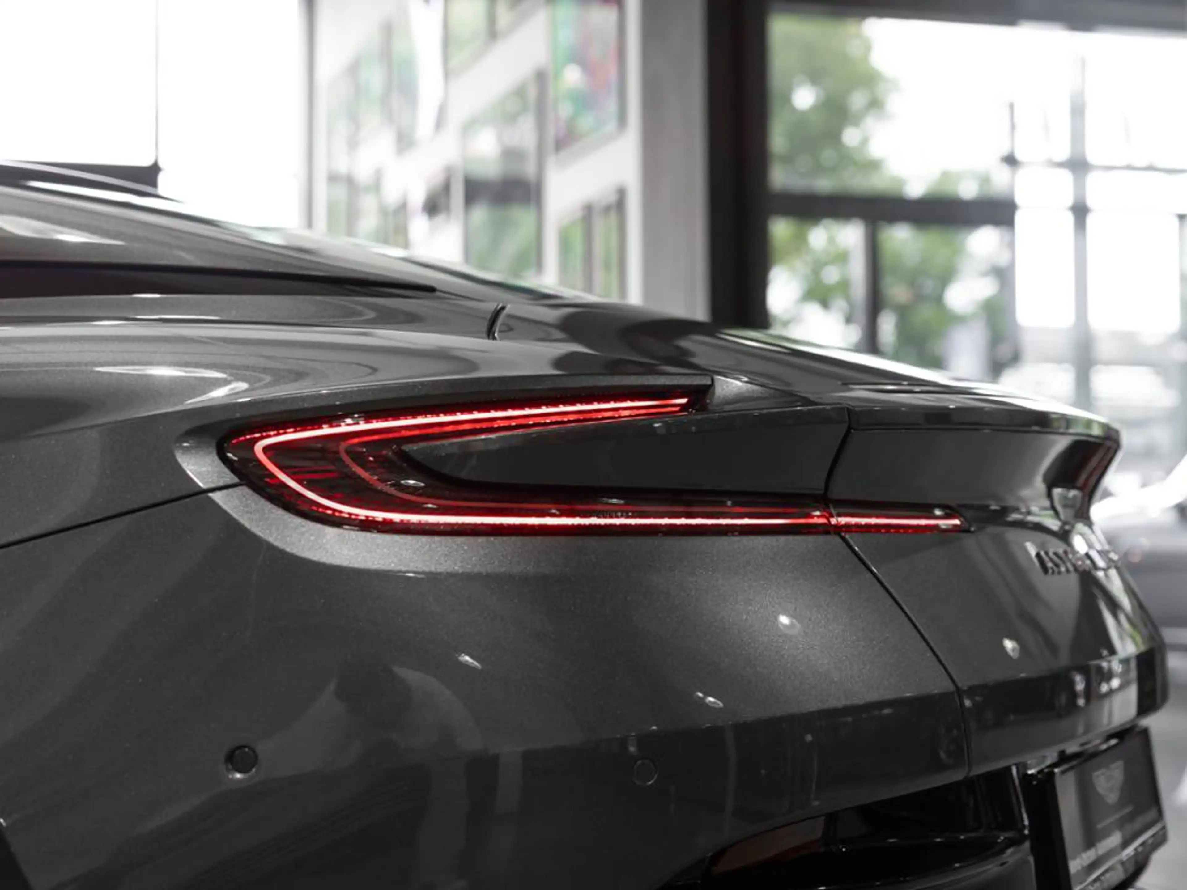 Aston Martin DB12 Coupe Aston Martin Hamburg — photo 9