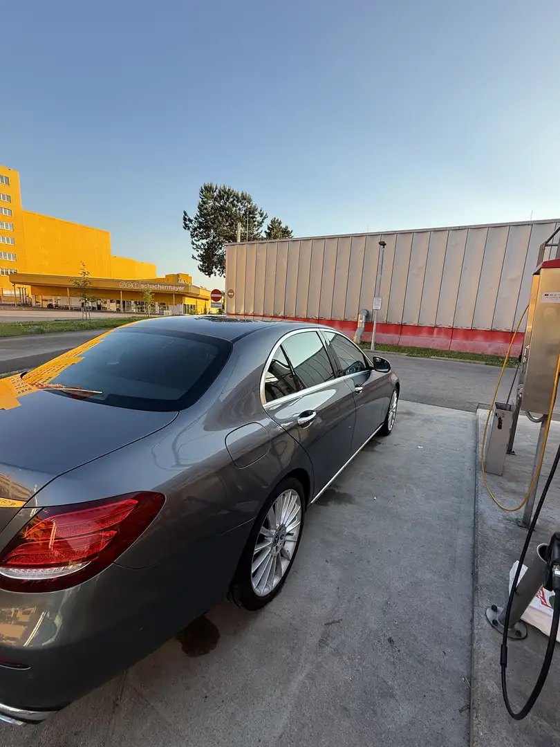 Mercedes-Benz E 200 d 9G-TRONIC Avantgarde - 2