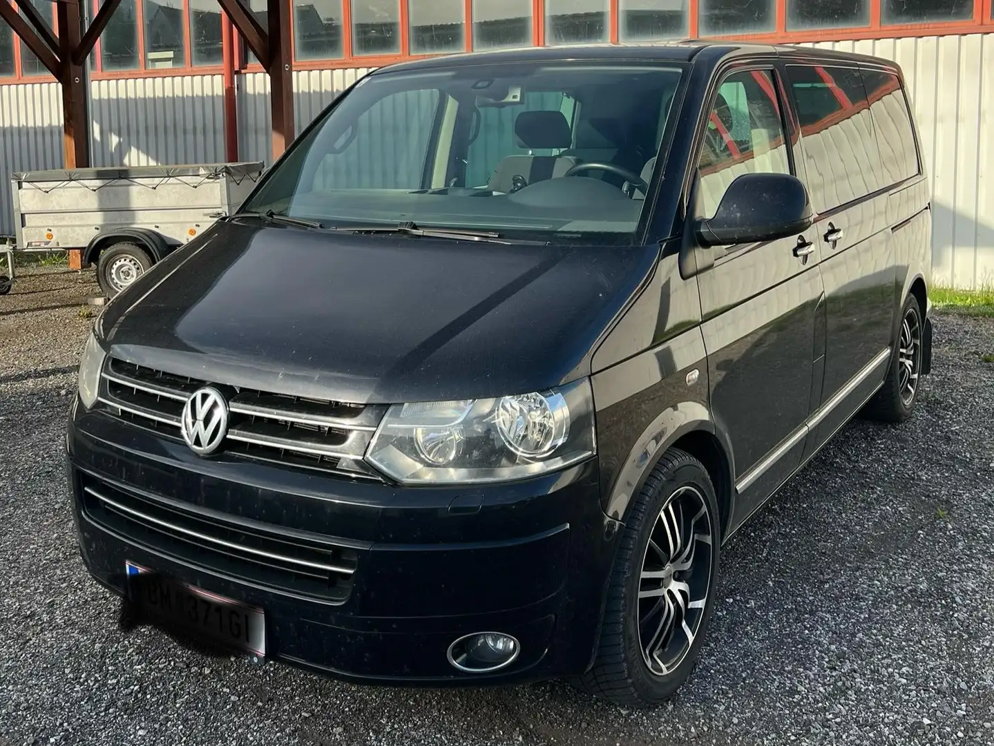 Volkswagen T5 Kombi Kombi 2,0 BiTDI 4motion DSG D-PF Schwarz - 1