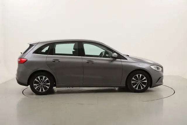 Mercedes-Benz B-Class view 6