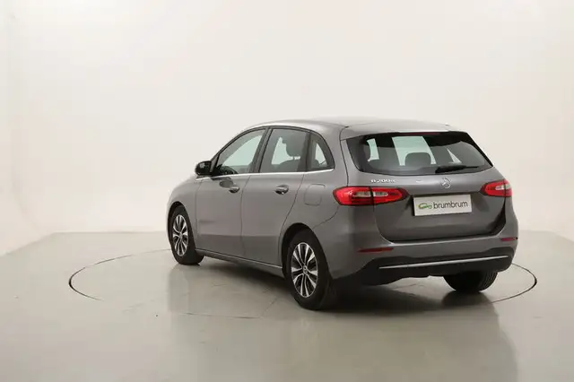 Mercedes-Benz B-Class view 3
