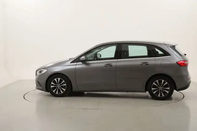 Mercedes-Benz B-Class view 2