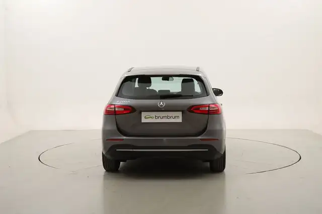 Mercedes-Benz B-Class view 4