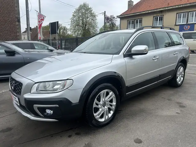 Volvo XC70 2.4 D4 AWD AUTO Momentum Geartronic 1er Propriétaire *** CLIM AUTO/GPS/EURO6B ***