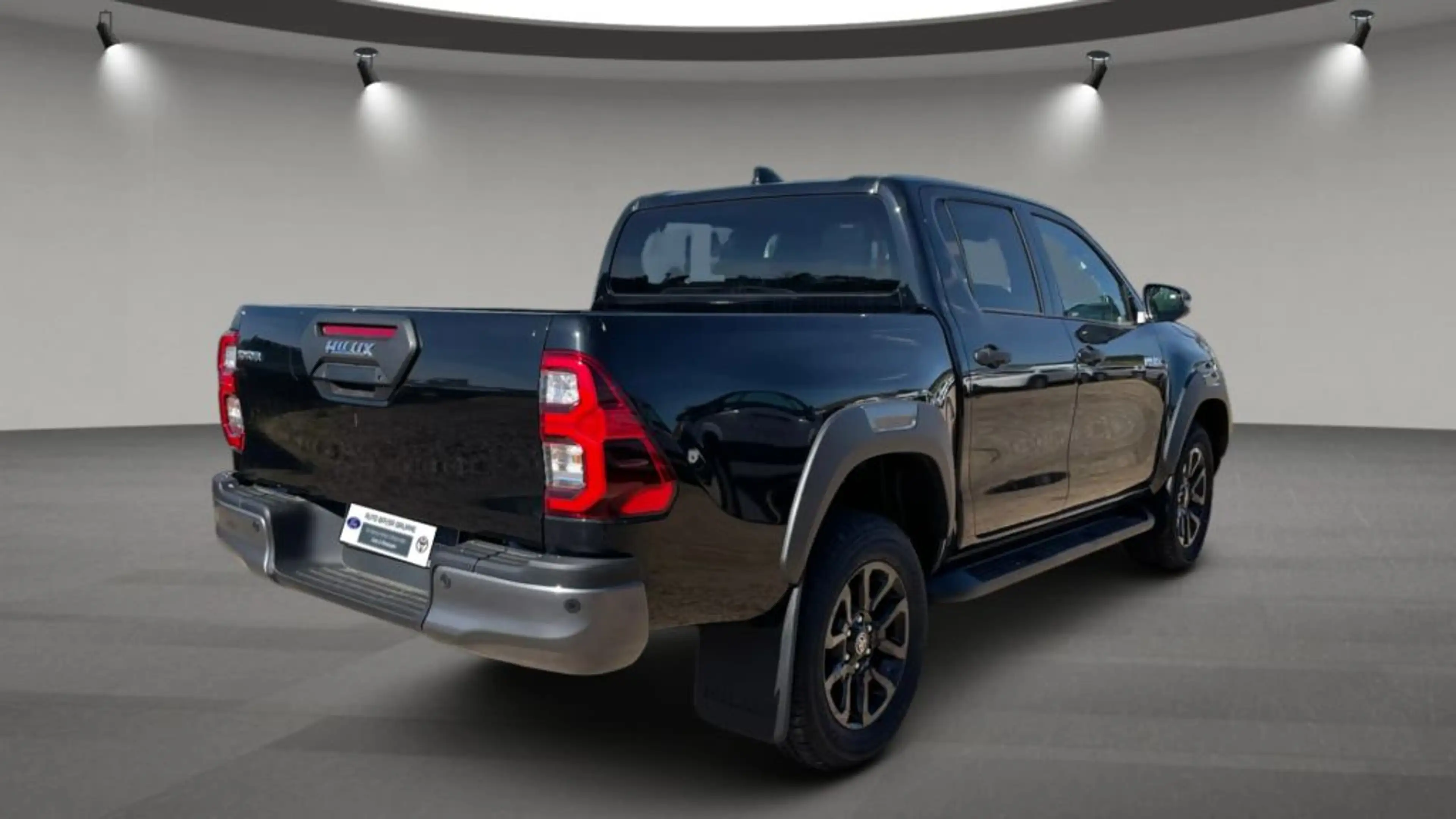 Toyota Hilux 4x4 Double Cab MHEV Autm. Invincible (AN1P) — photo 3