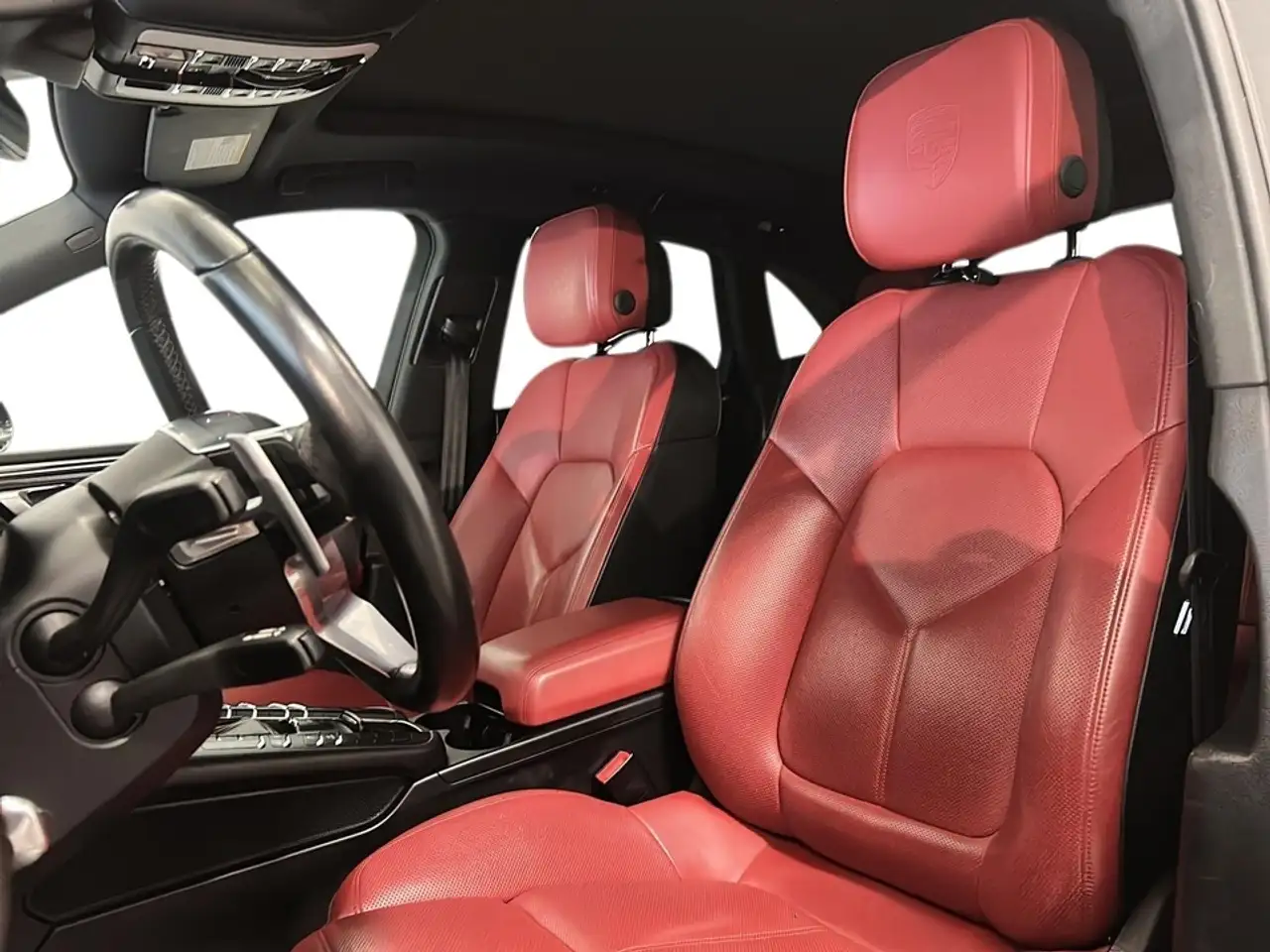 Porsche Macan снимка Porsche Macan