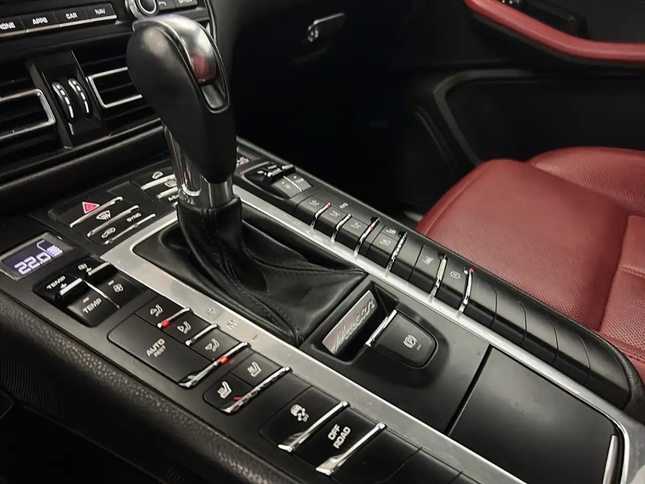 Porsche Macan снимка Porsche Macan