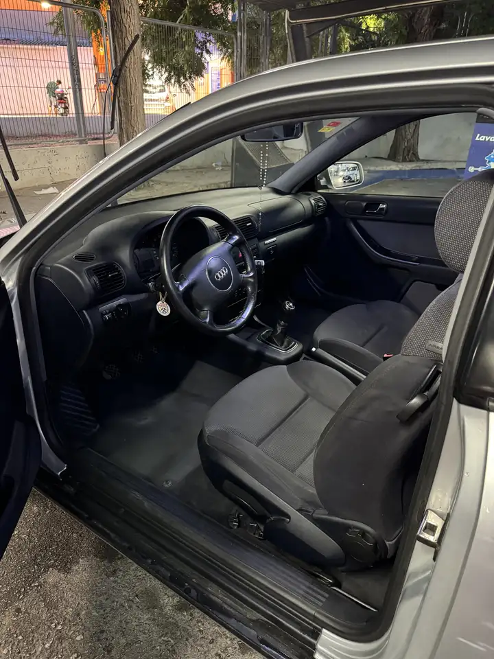 Audi A3 1.6 Ambiente, foto 11