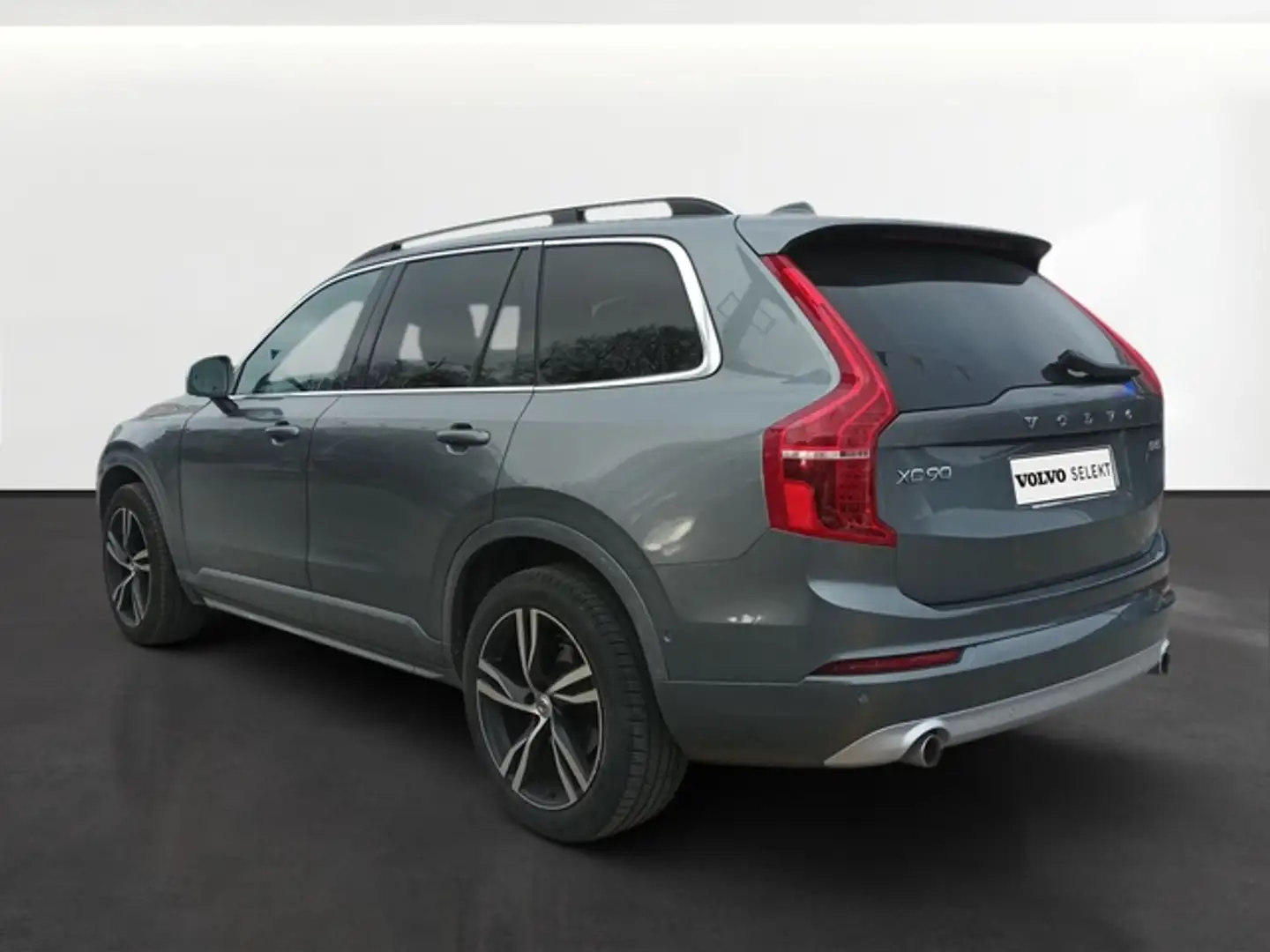 Volvo XC90 D5 Momentum 7pl. AWD 235 Aut. Gris - 2