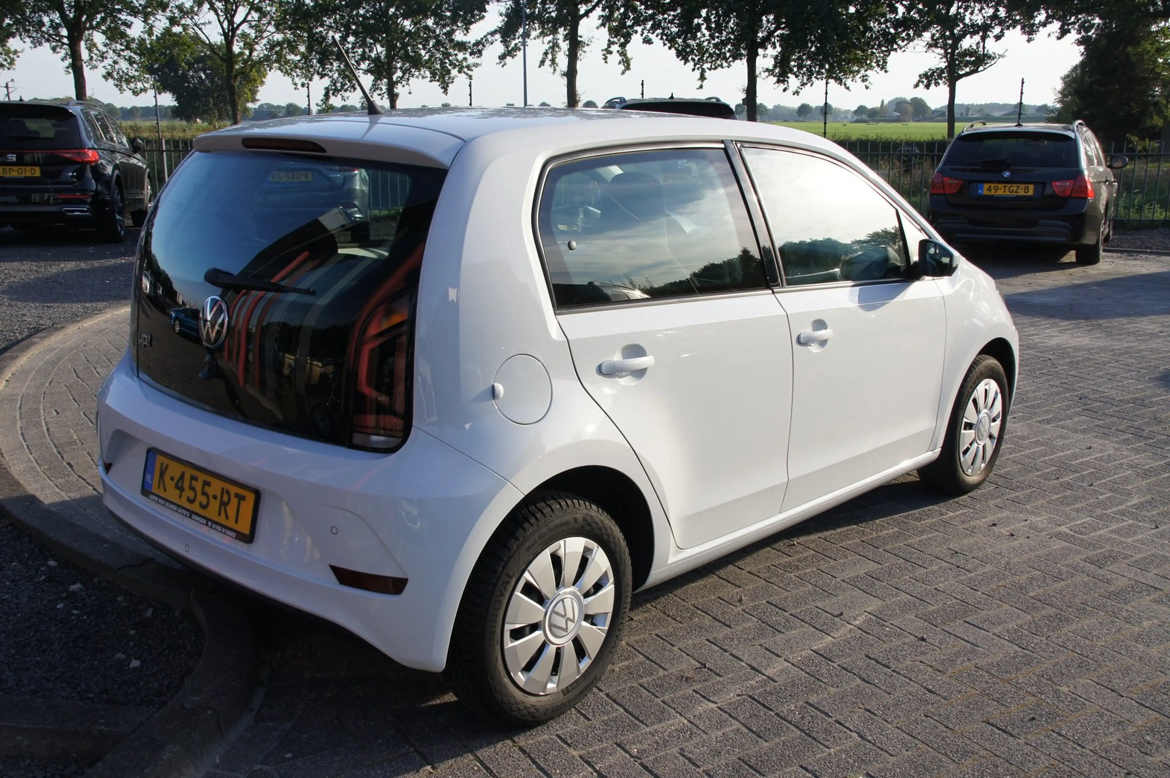 Volkswagen up! 1.0 — photo 8