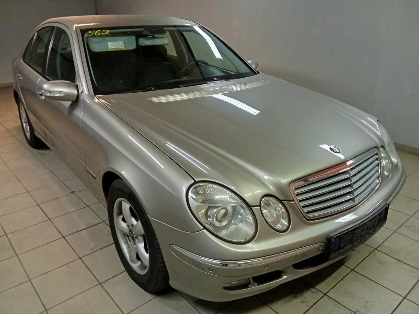 Mercedes-Benz E 220 E -Klasse Lim. E 220 CDI Argent - 2