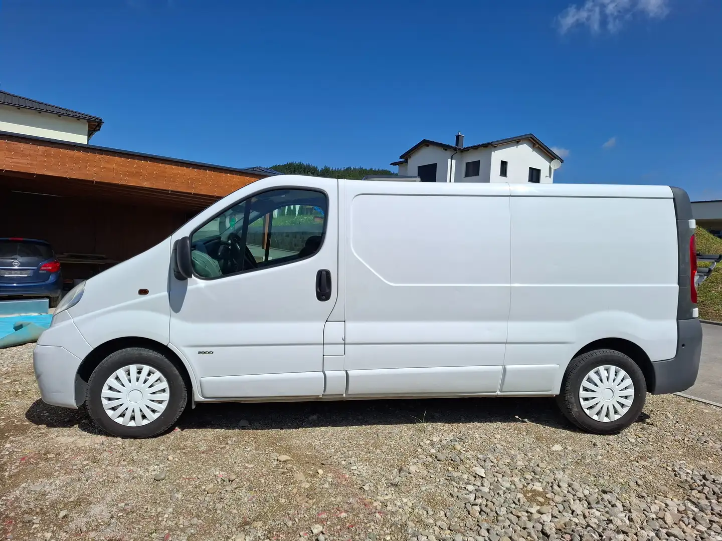 Opel Vivaro L2H1 umgebaut zu Campervan Weiß - 1