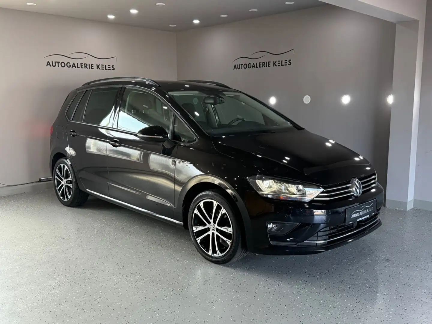 Volkswagen Golf Sportsvan Lounge XENON*NAVI*ACC*SHZ*PDC Noir - 1